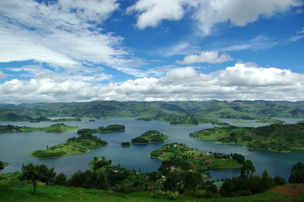 LAKE BUNYONYI